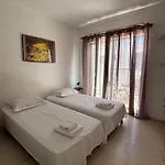 Dream Studio270m From The Apartment *
